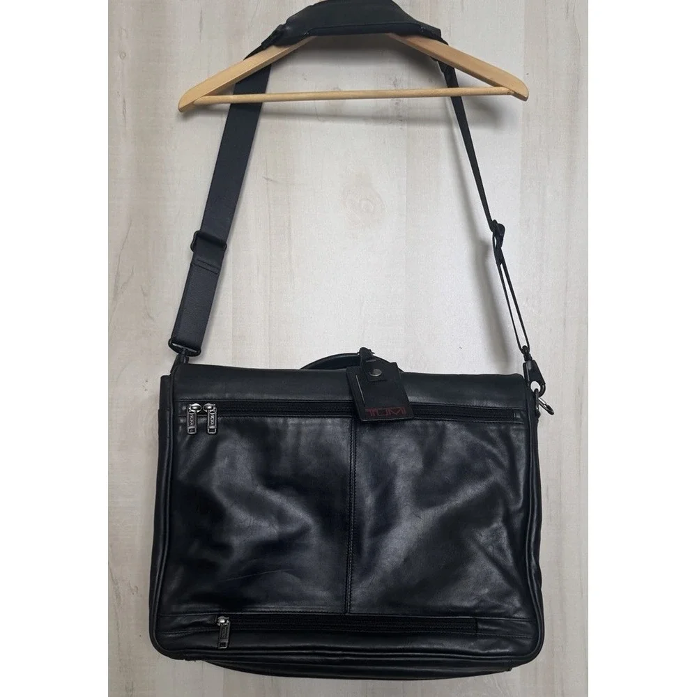 TUMI Alpha Leather Messenger Briefcase Laptop Bag 96141D4 Black